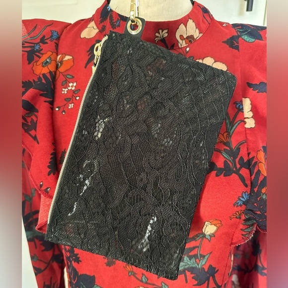 Victoria’s Secret Black Floral Lace Small Clutch 8” X 5” Plastic Lined Gold Bow - Picture 3 of 9